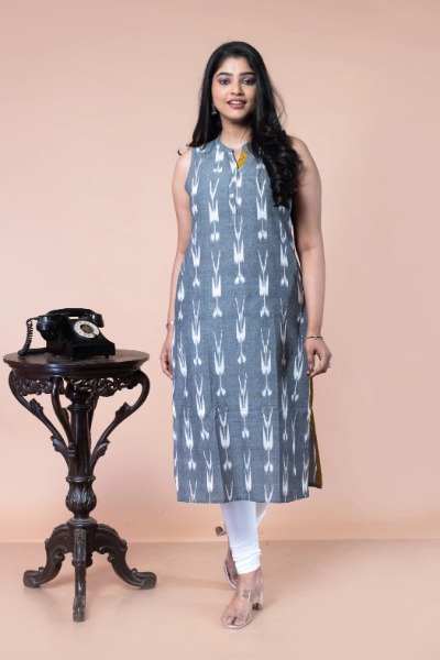 grey-and-white-ikkat-kurti-ik-kr-0009