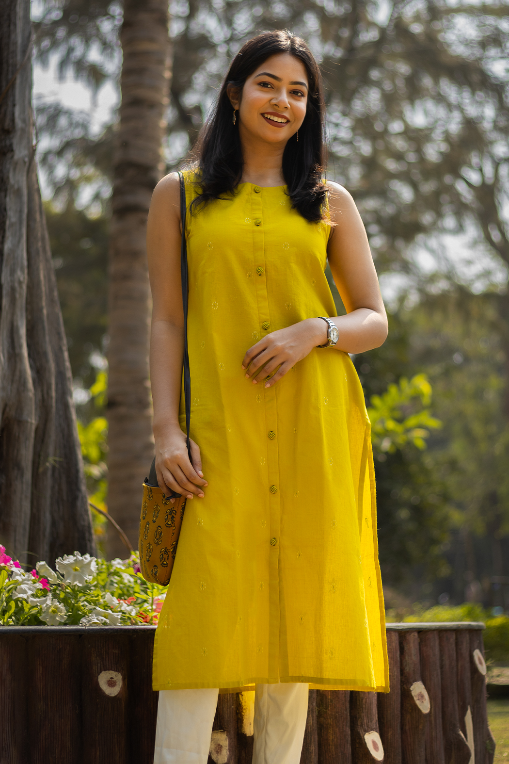 yellow-handloom-cotton-sleeveless-kurta-kr-sl-0035