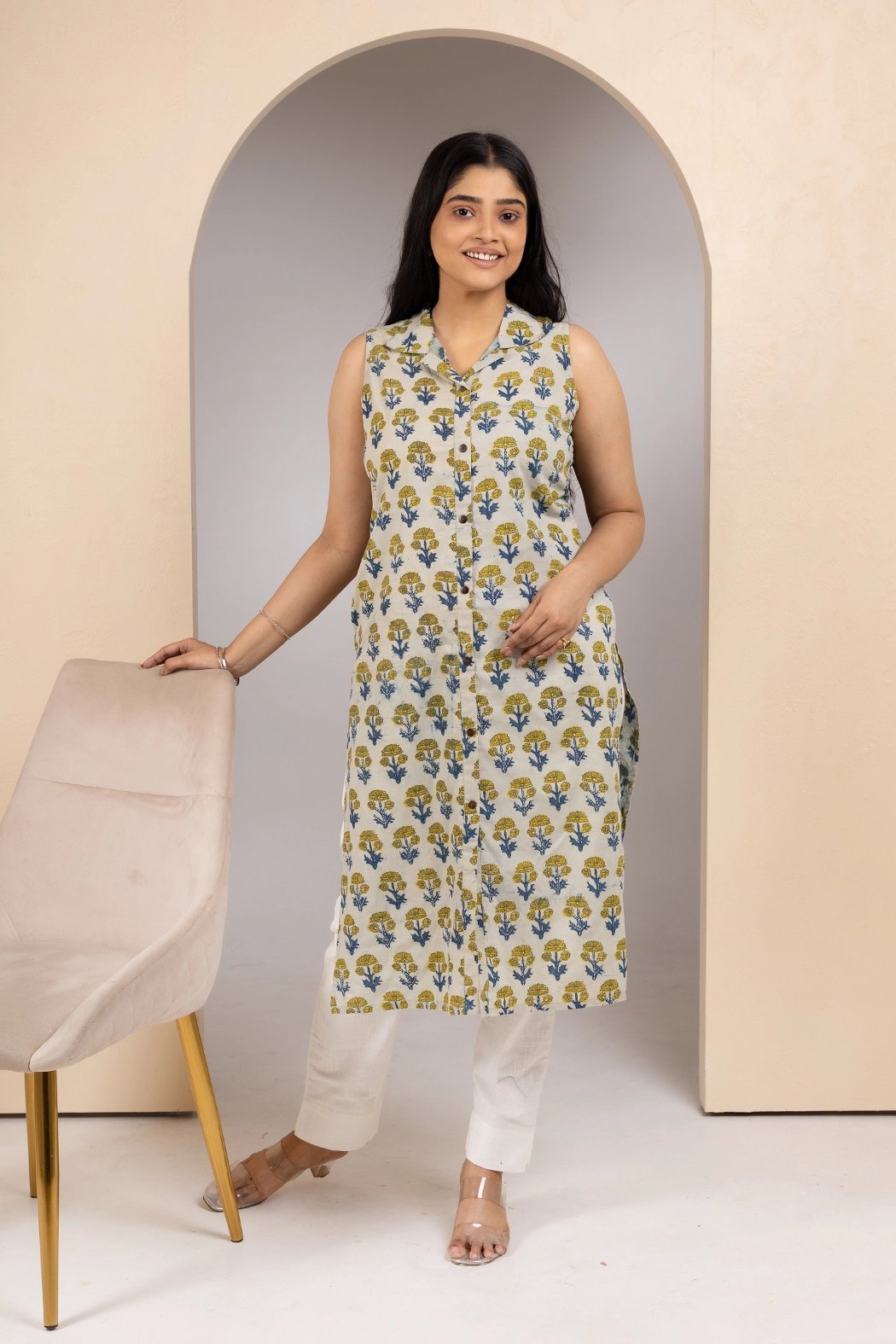 blue-bagru-ajrakh-sleeveless-kurti-kr-bg-aj-sl-0001