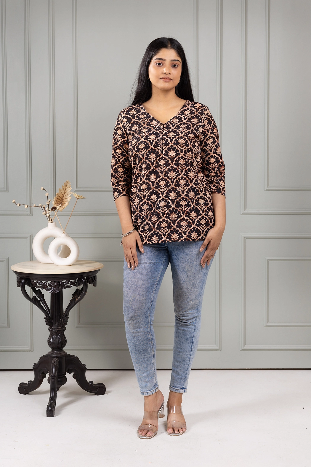 black-bagru-hand-block-printed-top-tp-bg-0002