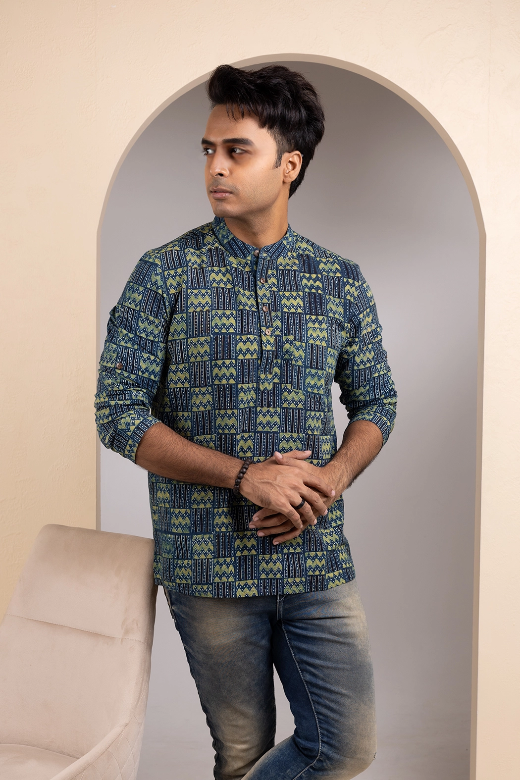 ajrakh-hand-block-printed-cotton-short-kurta-for-men-mn-sk-0026