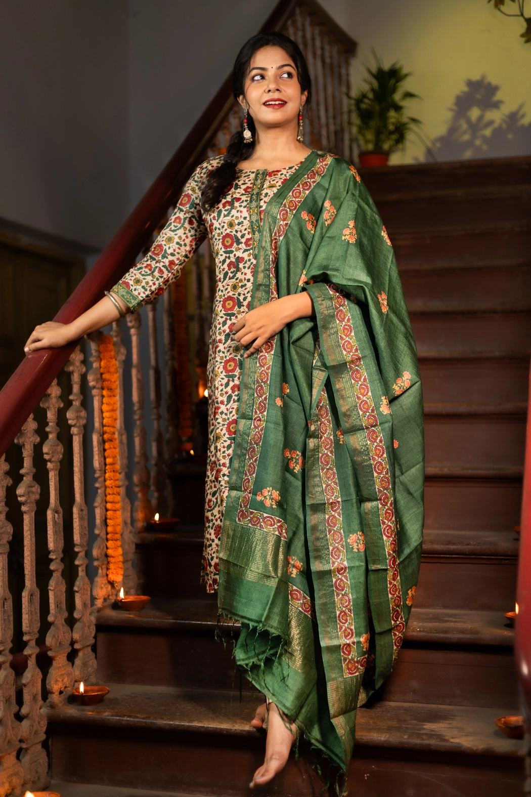 off-white-floral-printed-tussar-silk-kurta-kr-ts-0114